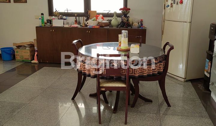 Tanah bonus rumah bagus 1lantai  jual dibawah njop  jelambar selangkah duta mas.