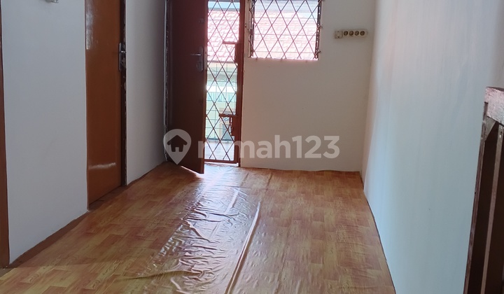 Rumah Bagus 2 LT Jalan 1Mobilno Garasi Dekat Central Park Mall Tanjung Duren