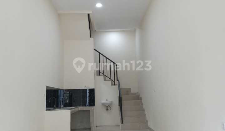 Rumah Baru 3Lt Jalan 11/2Mobil Garasi 1Mobil Dekat Central Park Mall Duri Kepa