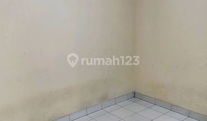 Rumah Bagus 2 LT Dekat Pasar Kopro dan Central Park Mall Jalan Motor Tanjung Duren