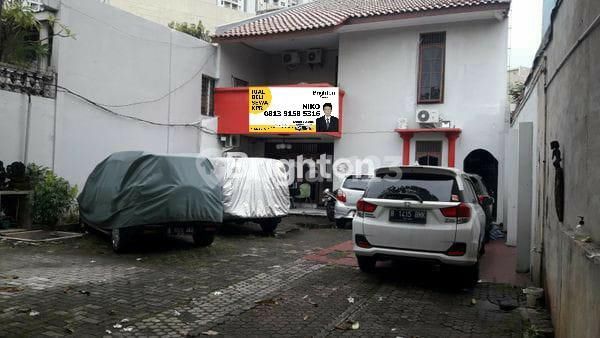 Tanah bonus rumah 2lt dan 2 stand tanjung duren Tanah bonus rumah 2lt dan 2 stand tanjung duren
