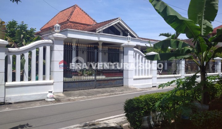 Strategic Luxury Home Gajahan Colomadu