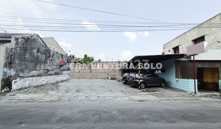 Tanah Pekarangan Siap Bangun Tengah Kota Solo Tanah Pekarangan Siap Bangun Tengah Kota Solo