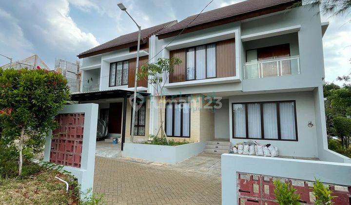 Dijual Rumah Minimalis Modern Fasilitas Kolam Renang Di Bintaro 1