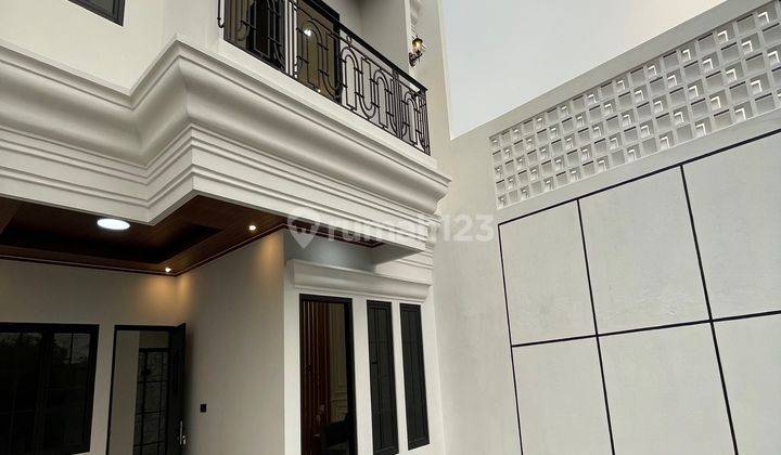 Dijual Rumah Classic Modern Hanya 4 Menit Ke Upj Bintaro 1