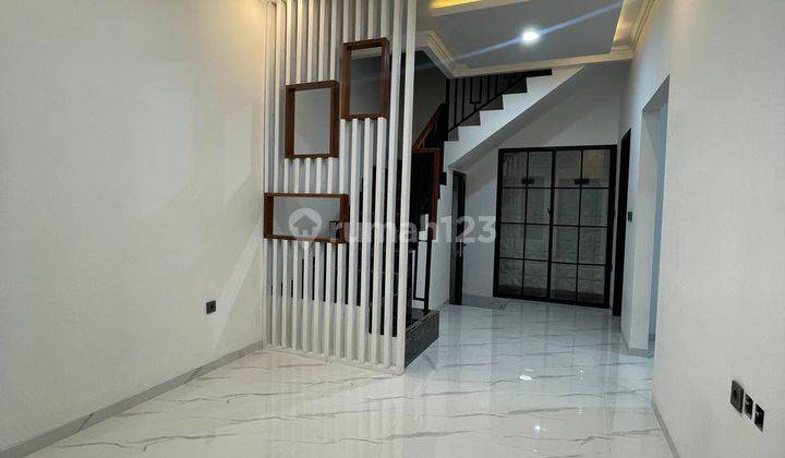 Dijual Rumah Classic Modern Hanya 4 Menit UPJ Bintaro 2