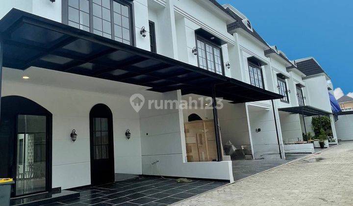 Rumah America Classic Baru Private Poll Joglo Tangerang 1