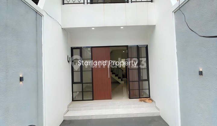 Rumah 2 Lantai Siap Huni Classic Modern Di Kebon Jeruk 