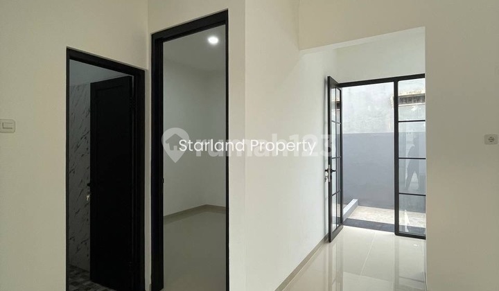 Single-Story House Spacious and Affordable in Ciledug 2