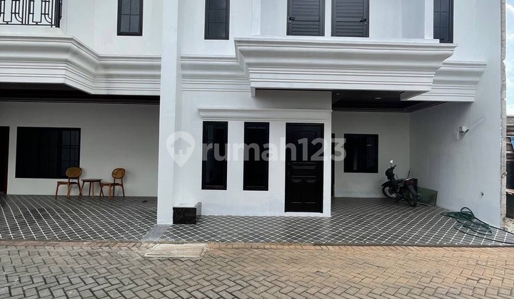 Rumah 2 Lantai 10 Juta All In America Classic Di Bintaro 1