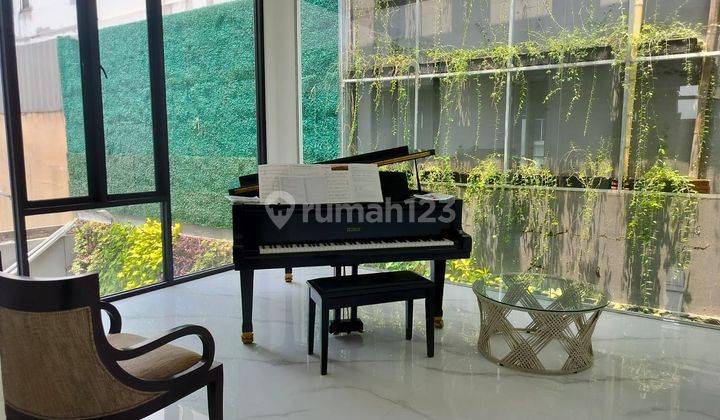 Rumah 3 Lantai Sudah Renovasi Bagus Sutera Palma Alam Sutera 1