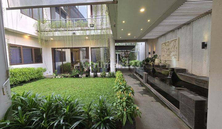 Rumah Mewah Depan Taman Bagus Ada Pool Furnished Depark Bsd City 1