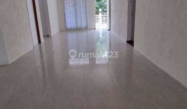 Rumah 1 Lantai Rapi Luas 270 Sektor 1a Gading Serpong 1