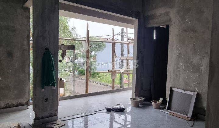 Rumah Baru Hook 3 Lantai Taman Villa Meruya Kembangan Jakbar 2