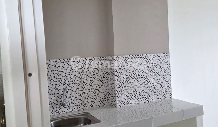 Cheap Peak Dharmahusada Apartment, Newly Vacant, Never Occupied