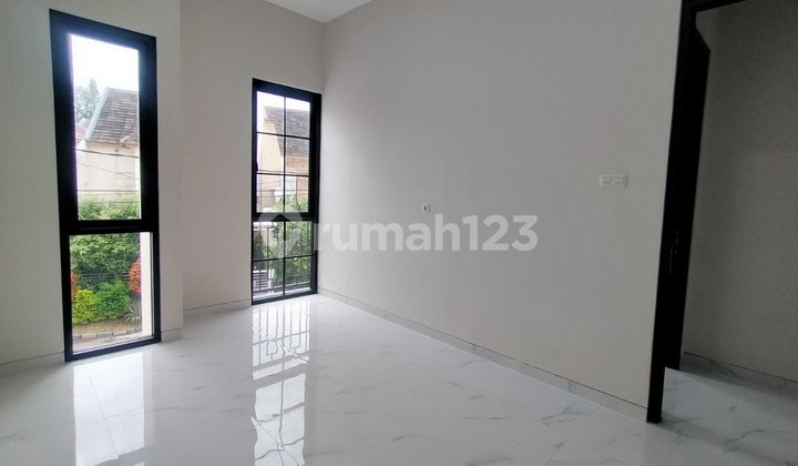 Mentari Baru Beach House New Row Road 2.5 Car Smart Doorlock 2