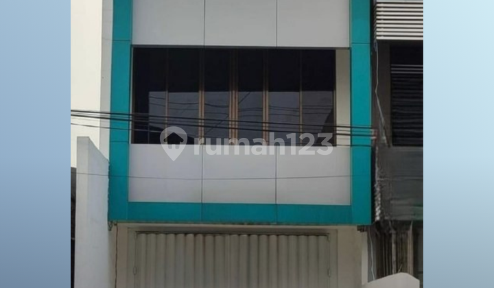 Shop/Commercial Property Location in Rungkut Industrial - Facing: South - Electricity: 2200 1
