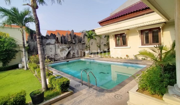 Ready-to-Live and Well-Maintained House in Jemur Andayani Furnished + Full Marble Swimming Pool