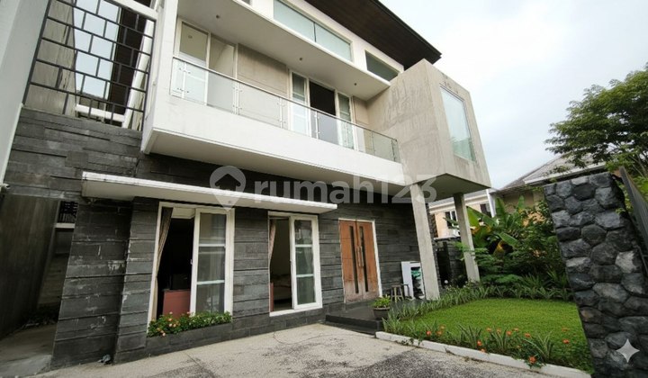 Rumah San Antonio Pakuwon City Strategis, Mewah, Siap Huni Ada Pondasi untuk Kolam Renang 2