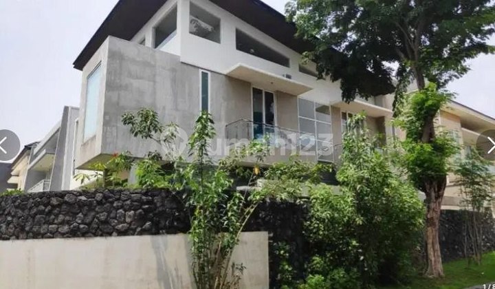 Rumah San Antonio Pakuwon City Strategis, Mewah, Siap Huni Ada Pondasi untuk Kolam Renang