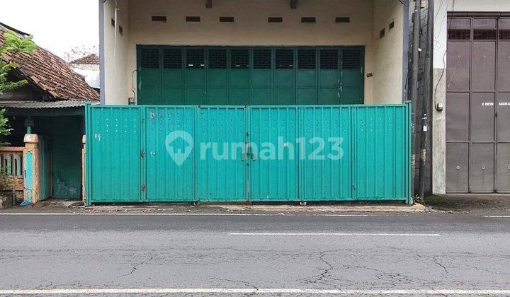 Warehouse on Gresik Road, Ready to Use