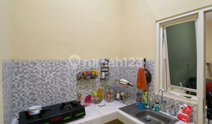 Medayu Utara House, Row J Street, 2 Cars, PLN 2200 Watt 2