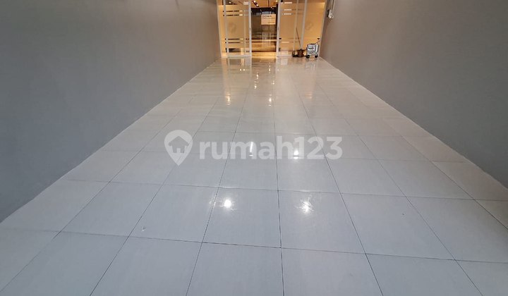 Ruang Office Ciputra World Lantai 16 City View