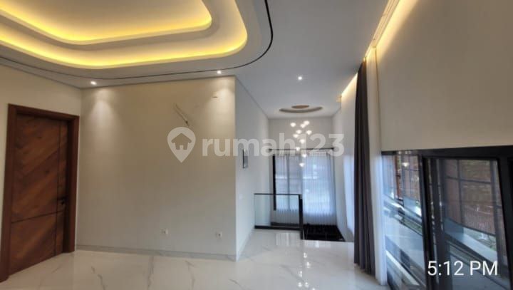 Rumah Baru Gress Mewah di Manyar Kertoadi Surabaya,Hook Hadap Selatan-Barat 2