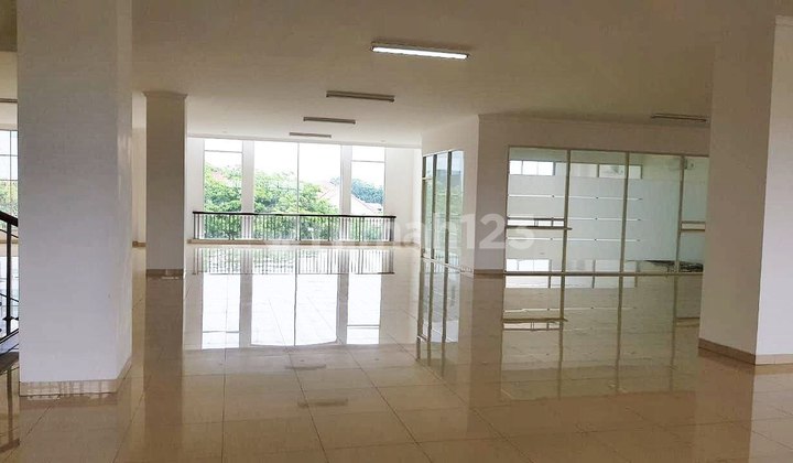 Bangunan di Raya Jemursari Ada Lift Schindler Ac-Cctv-Lampu Bangunan di Raya Jemursari Ada Lift Schindler Ac-Cctv-Lampu