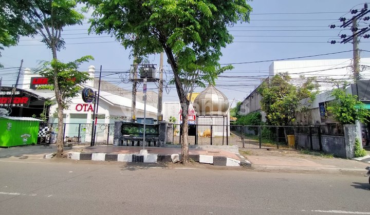 Tempat Usaha Ex Resto, Jalan Soekarno Hatta Bangkalan, KOMERSIAL