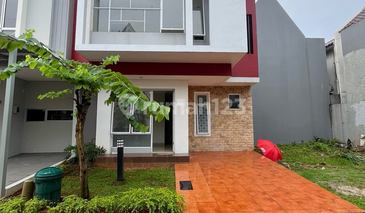 Beautiful 2-Story Ready-to-Occupy House in Malibu Village Gading Serpong