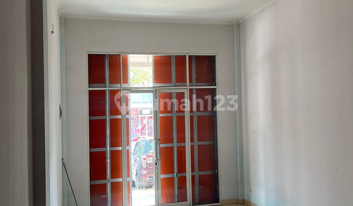 Ruko Di Alam Sutera Astc. Lokasi Strategis. Depan Mal Living Wold & Flavor Bliss. Parkiran Luas. Mudah Terjangkau Kendaraan Umum. Di Ruko Astc (Alam Sutera Town Center) Ruko Di Alam Sutera Astc. Lokasi Strategis. Depan Mal Living Wold & Flavor Bliss. Parkiran Luas. Mudah Terjangkau Kendaraan Umum. Di Ruko Astc (Alam Sutera Town Center)