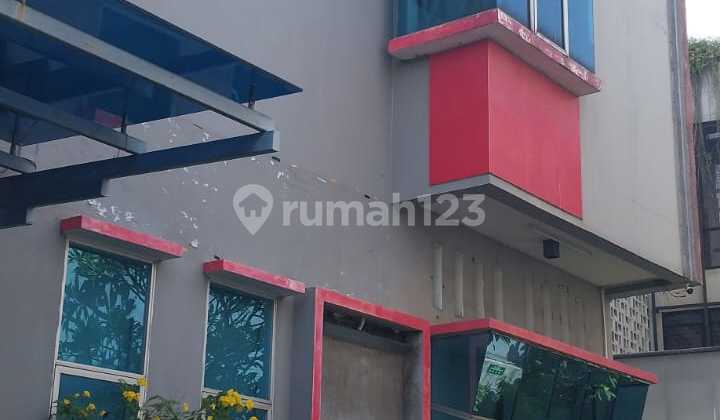 Dijual Ruang Usaha Gedung 3 Lantai di Kemanggisan Dijual Ruang Usaha Gedung 3 Lantai di Kemanggisan