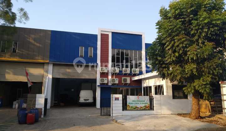 Gudang dengan Lokasi Strategis dan Row Jalan Lebar di Taman Tekno Tangerang Selatan 1
