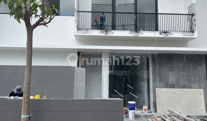Dijual Rumah Baru Gress Dian Istana Park Avenue 1
