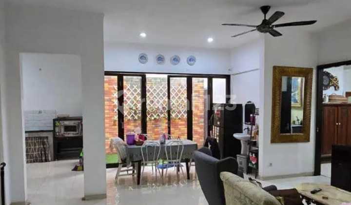 Dijual Rumah di cluster Emerald residence lokasi strategis