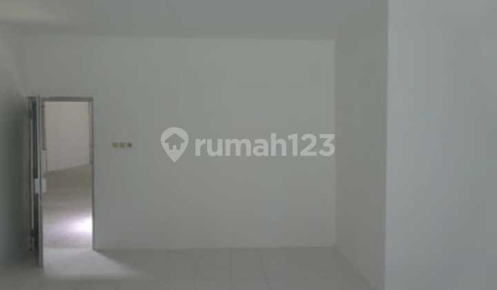 Disewakan Gudang Strategis – Komplek Pergudangan Platinum East