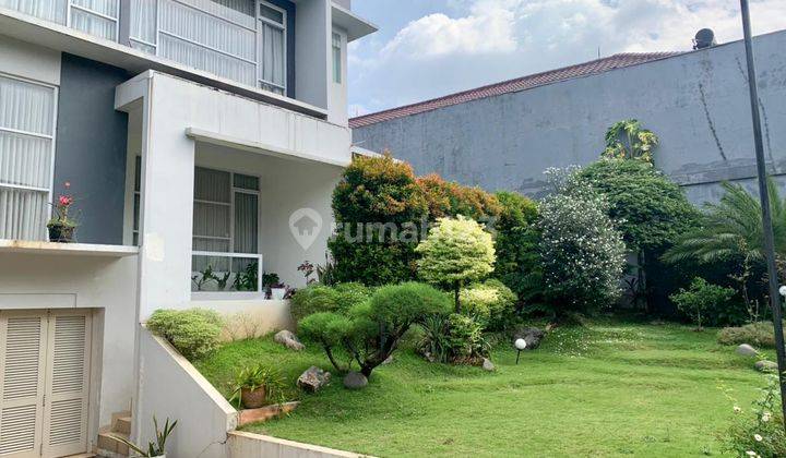Rumah cantik strategis 
