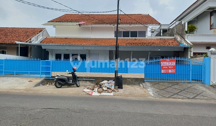 Tempat Usaha Tempat Usaha