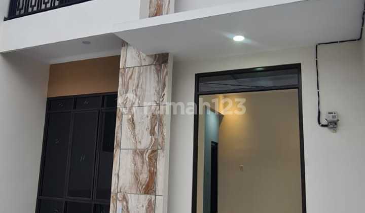 Modern House for Sale in Harapan Indah 1, Bekasi, Ready to Occupy!