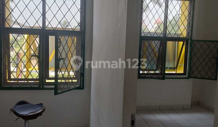 For Rent: Ready-to-Use Spacious Shop House in Taman Harapan Baru, Bekasi 2