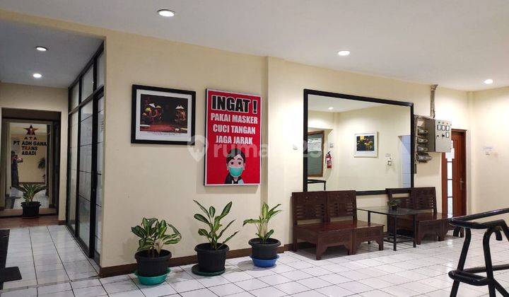 Ruang Kantor Dengan Harga Terjangkau Di Utan Kayu, Matraman 7