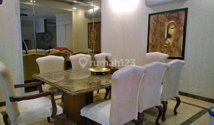 Rumah 2 Lantai Bagus Furnished SHM di Cluster The Golf Residence, Tangerang 2