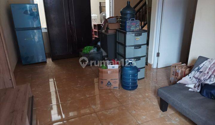 Rumah 2 Lantai Bagus Semi Furnished SHM di Cluster Paradiso Rivera , Tangerang 2