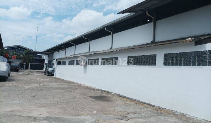 Pabrik di kamal muara kayu besar - Jakarta utara 3