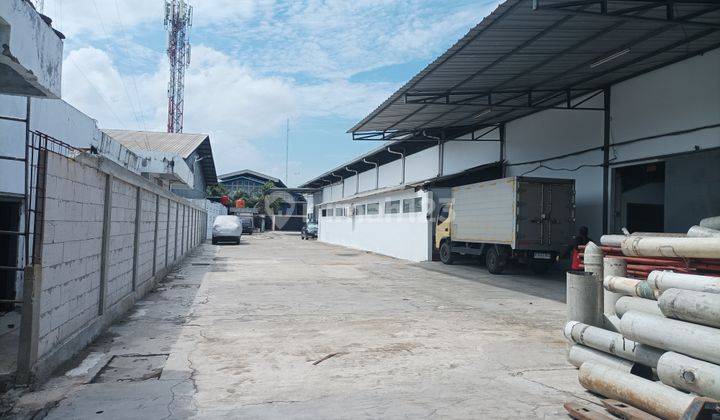Pabrik di kamal muara kayu besar - Jakarta utara 4