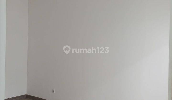 Rumah Riviera Metland Puri, Jakarta Barat, Lt 120m, Hrg 3,7 M Nego 2