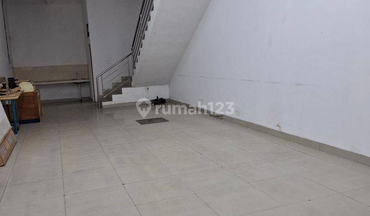 Ruko Sewa Bagus terawat area Roxy Jakarta Pusat 2