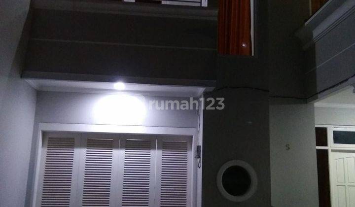 Rumah 2 Lantai Pusat Kota Jakarta Selatan 2