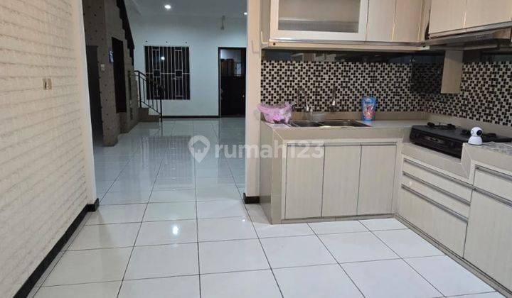 Disewakan Rumah Bagus & Siap Huni, Bebas Banjir 1